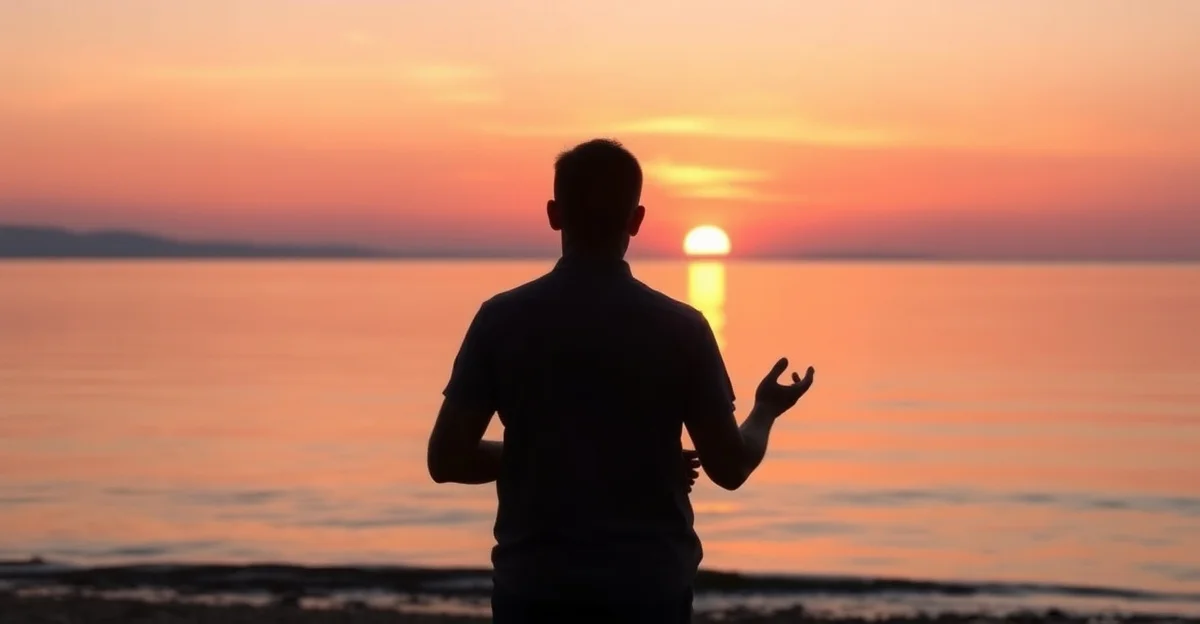 잔잔한 물 위의 석양